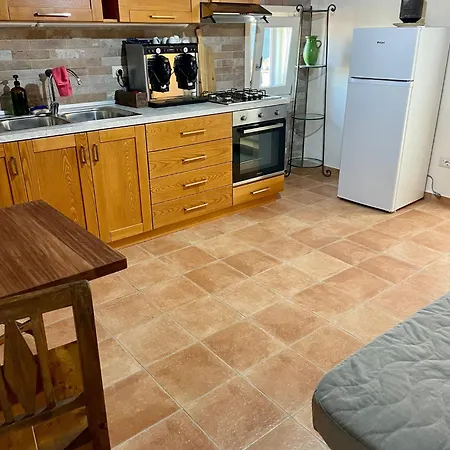 Dora Apartment
